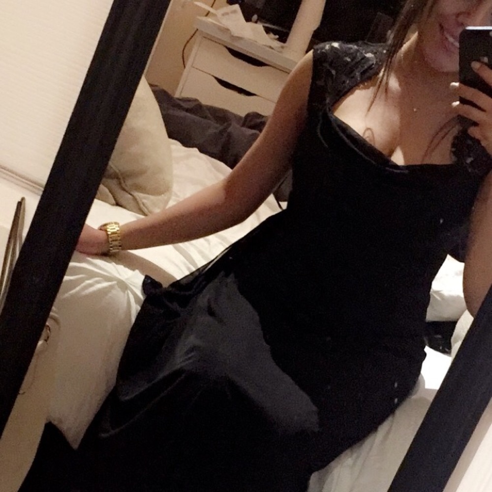 Extremely flattering long black dress
